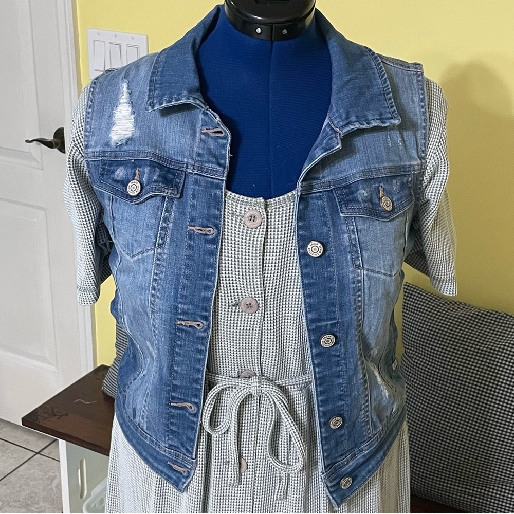 Enjean Distressed Blue Denim Vest Jacket